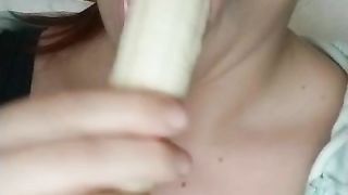 La prende tutta in bocca...