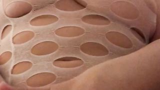 La tettona ha sempre voglia di toccarsi