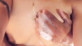 Famosa ballerina latina di perreo