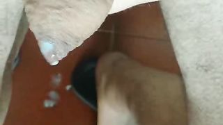 Sega di cazzo che non si scappella