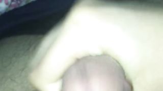 Ragazzo giovane sborra