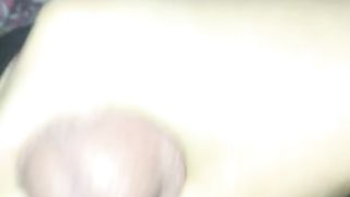 Ragazzo giovane sborra