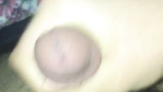 Ragazzo giovane sborra