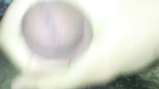 Ragazzo giovane sborra