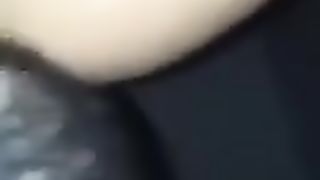 Alla bionda piace prendere il cazzo in faccia