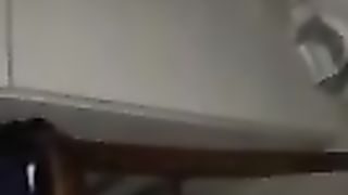 Alla bionda piace prendere il cazzo in faccia