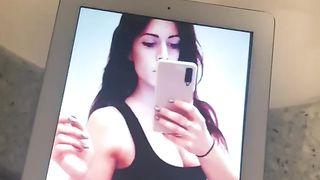 Tributo a troietta viziata