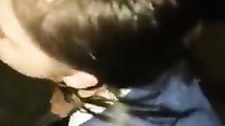 Bella ragazza lo prende in gola