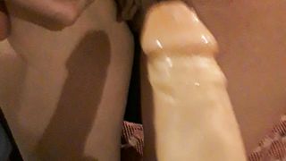 Gode a pecora con un dildo