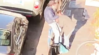 Pompino in strada con il covid-19