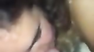 Anteprima del video: Sesso a tre con bella figa