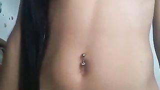 Giovane latina vogliosa