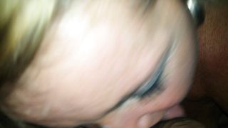 DEVE FARE LA STUPIDA TROIA