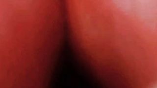 Un culo fantastico in eccitante movimento mi fa sborrare