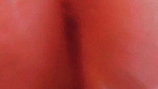 Un culo fantastico in eccitante movimento mi fa sborrare