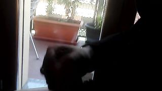 Davanti alla finestra