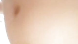 Lento ed eccitante spogliarello