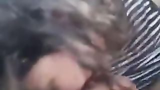 Una mia amica me lo succhia