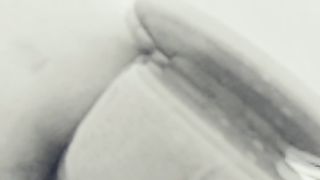 Spettacolare culo e un dildo felice di ...