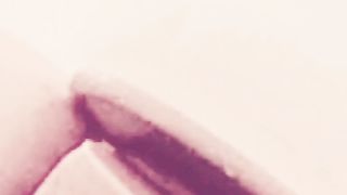 Spettacolare culo e un dildo felice di ...