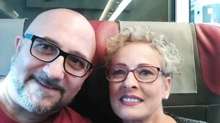 Max e Betty coppia sputtanata in rete con lui Cuckold e Frocio e lei gran Troia Parte 2