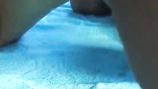 Una scopata selvaggia in riva al fiume