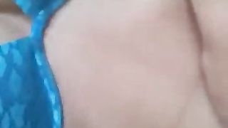 Universitaria latina tettona si masturba