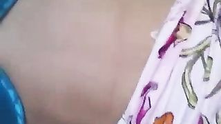 Universitaria latina tettona si masturba