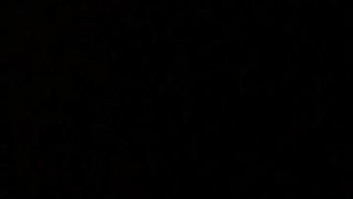 Teen bionda sul divano