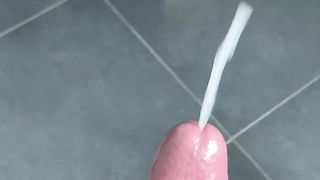 Anteprima del video: Pensando e guardando i video di mia moglie!