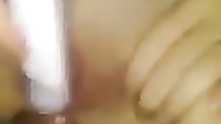 Inculata mentre usa il vibratore