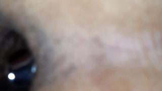 ME LA FOTTO E LE INFILO UN PLUG NEL CULO