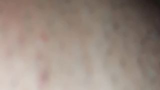 ME LA FOTTO E LE INFILO UN PLUG NEL CULO