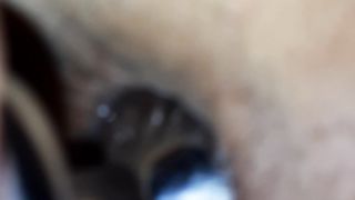 ME LA FOTTO E LE INFILO UN PLUG NEL CULO