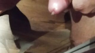 Chi ne vuole? Sborra a fiumi!