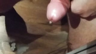 Chi ne vuole? Sborra a fiumi!