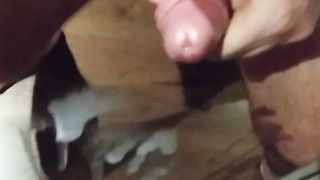 Chi ne vuole? Sborra a fiumi!