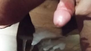 Chi ne vuole? Sborra a fiumi!