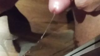 Chi ne vuole? Sborra a fiumi!