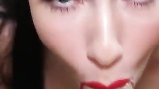 Gola profonda con sputo