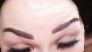 Gola profonda con sputo