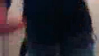 Il suo bel culo sodo vi eccita?