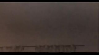 Troietta inglese succhia un cazzo enorme