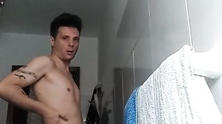 Anteprima del video: Commentatemi!