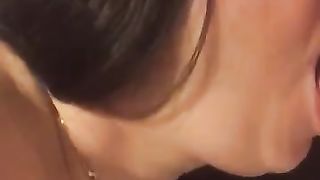 Mi succhia tutta la cappella