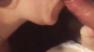 Mi succhia tutta la cappella