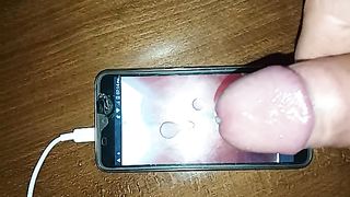 Amico mio,  sborra sulla mia ragazza!