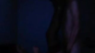 Troia scopata in stanza con luci disco