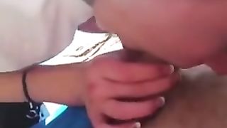 Sbocchina e scopa all'aperto