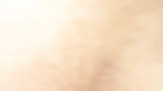 Ventenne col cazzo dentro